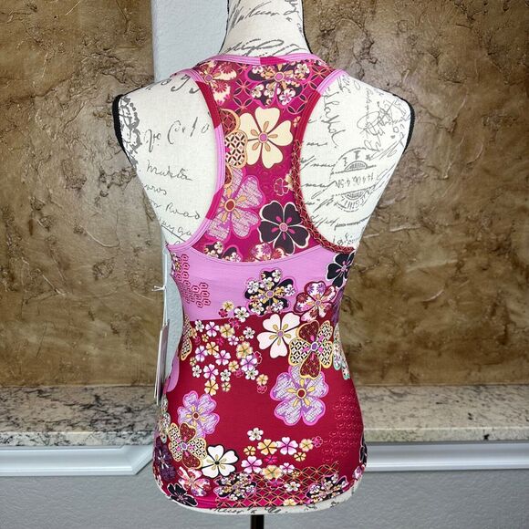 NWT Johnny Was Yama Bee Active Mesh Tank Size XS Pink Maroon Floral Athletic NEW - Picture 4 of 12
